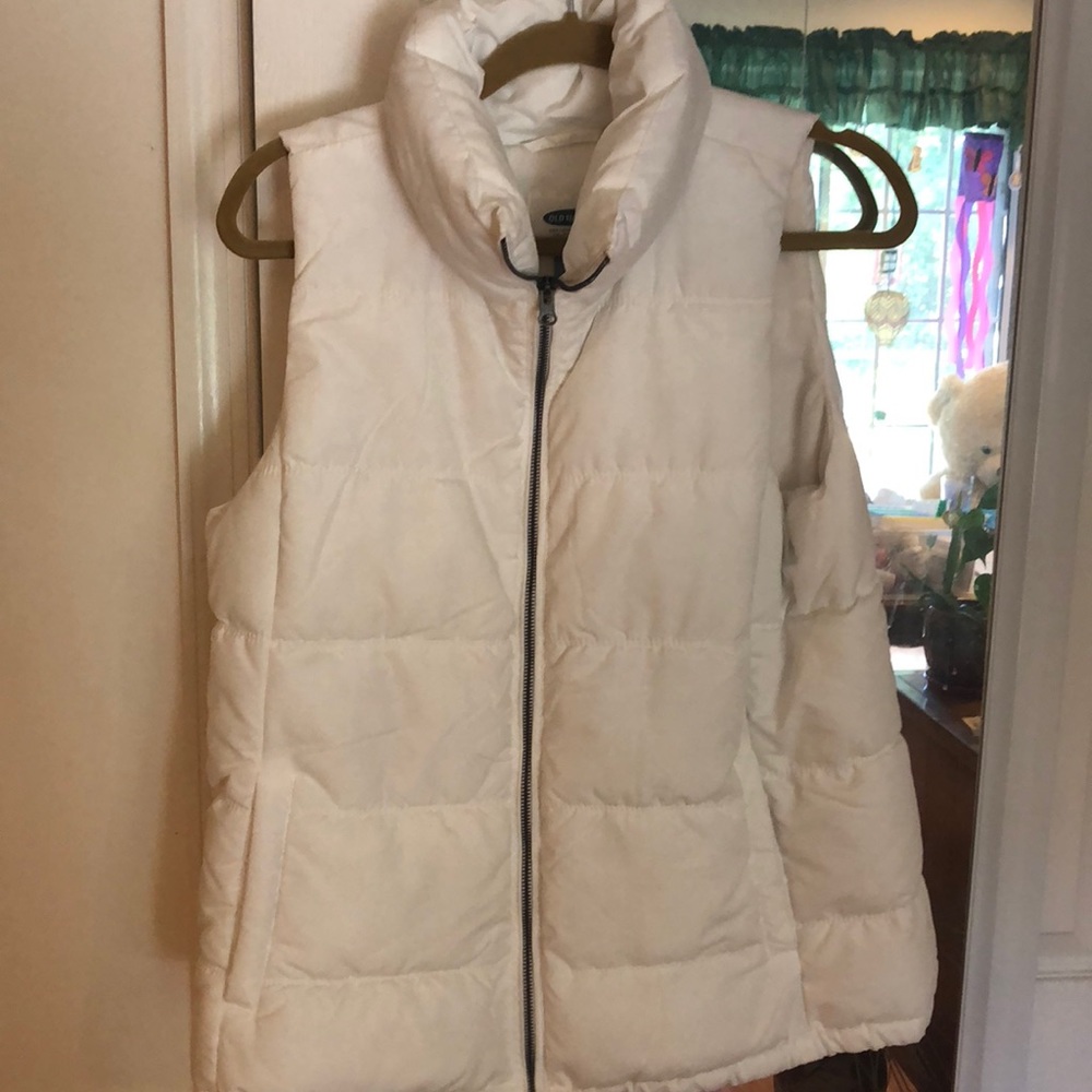 White Puffer Vest